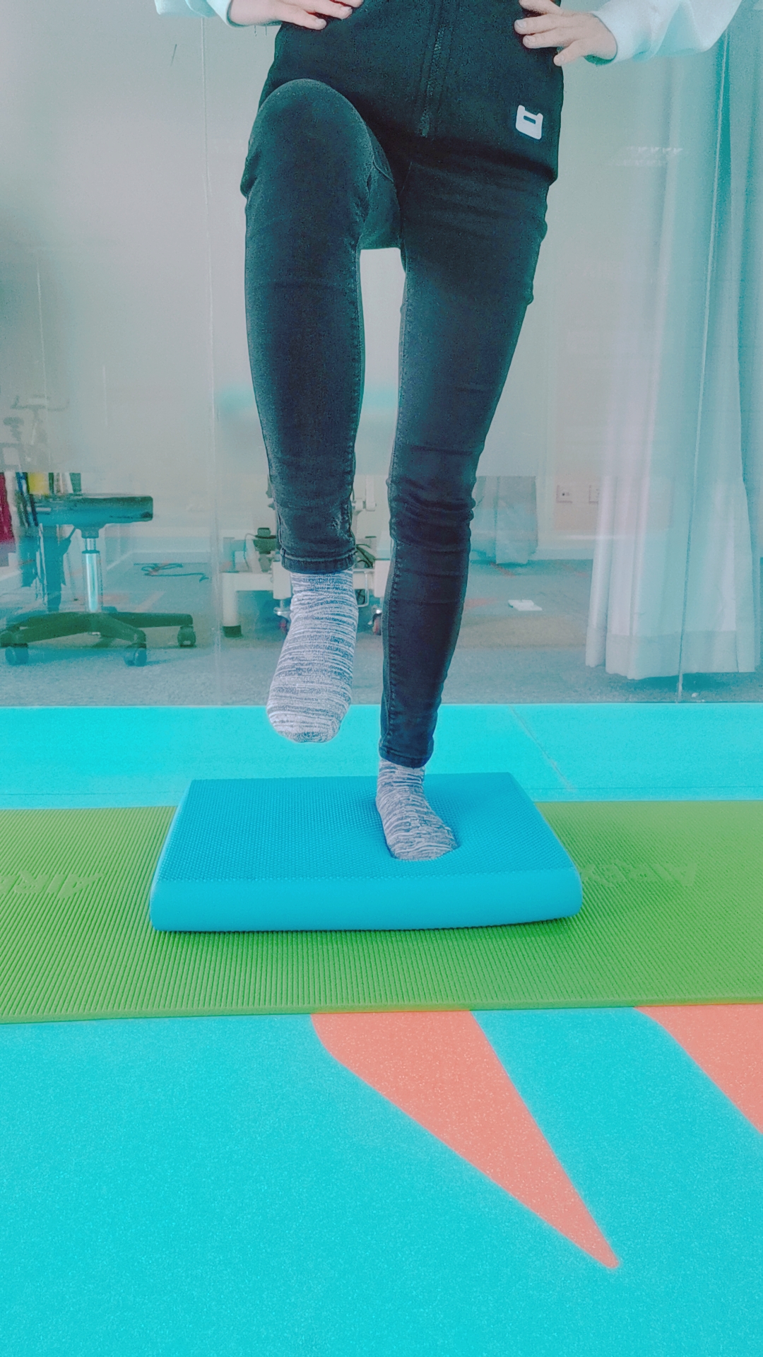 踝关节扭伤康复一段时间又开始疼,踝关节扭伤的康复评定内容