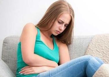 女生来初潮怎么办,女儿初潮后妈妈应该怎么办