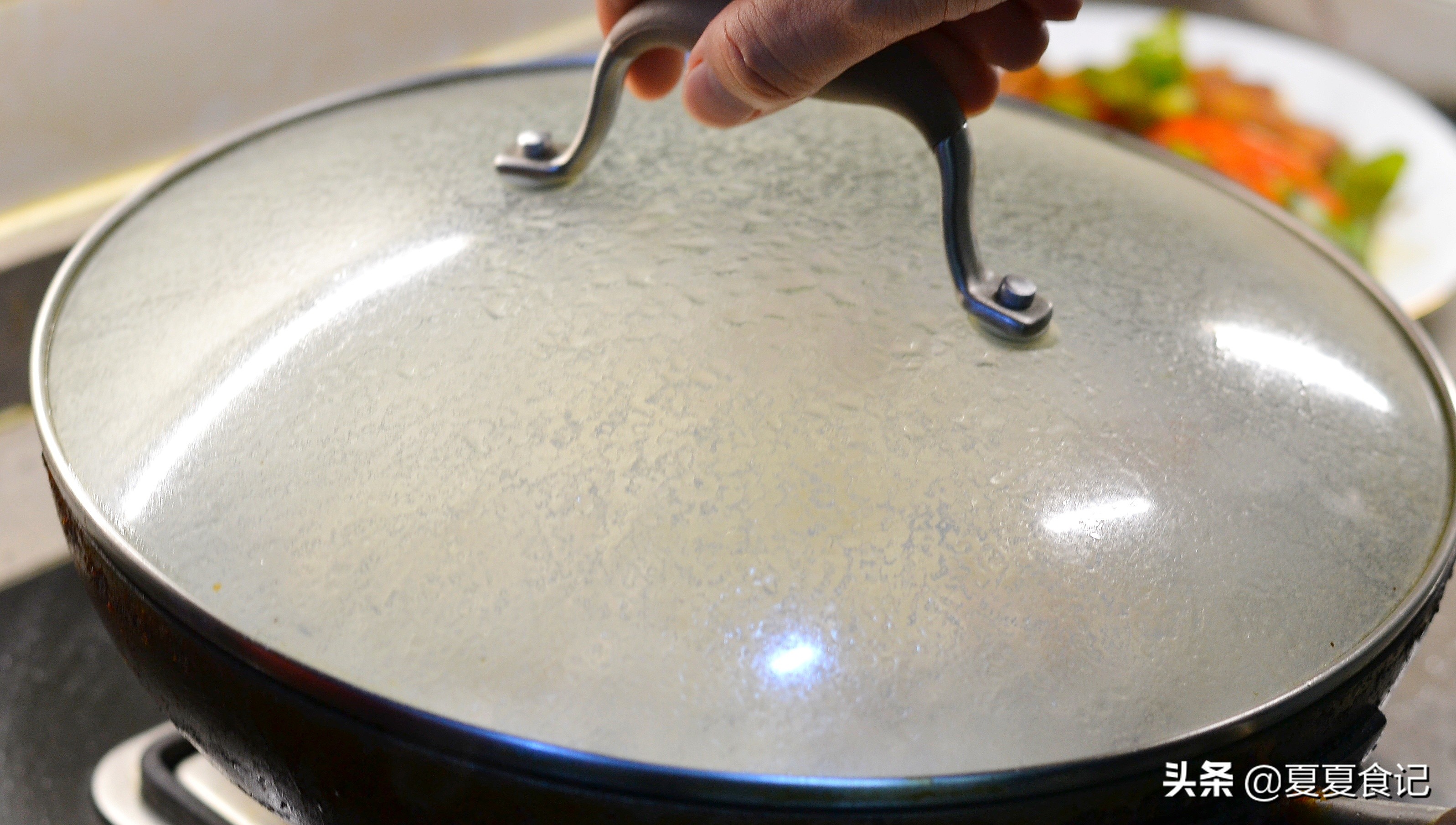 三文鱼头煮汤怎么做汤好喝,简易又美味的三文鱼头汤做法