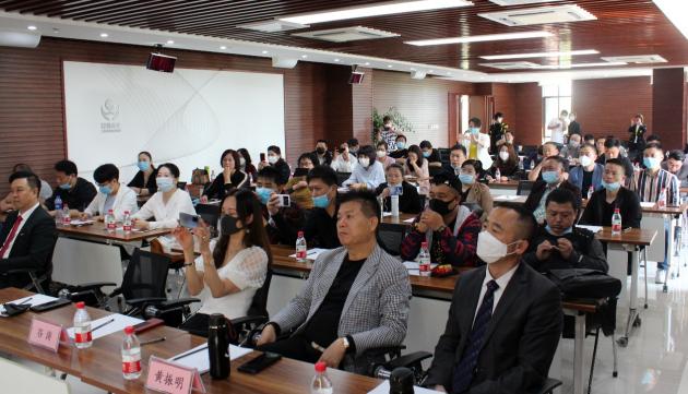 站在未来看从前,站在未来看历史