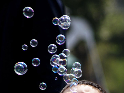 术后咳嗽感觉肺漏气,肺部穿刺后肺漏气多久愈合