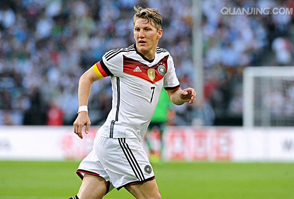 世界足坛100大球星第十位,世界足坛最伟大的7号