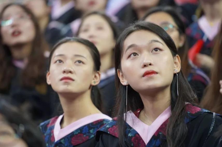 清北招生老师抢人,清北抢学霸