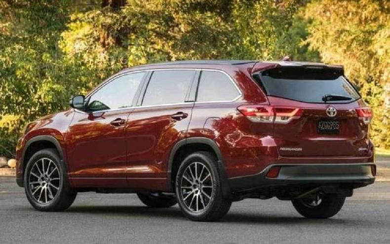 新车多久可以打蜡打蜡会伤车漆吗,新车多久打蜡比较好