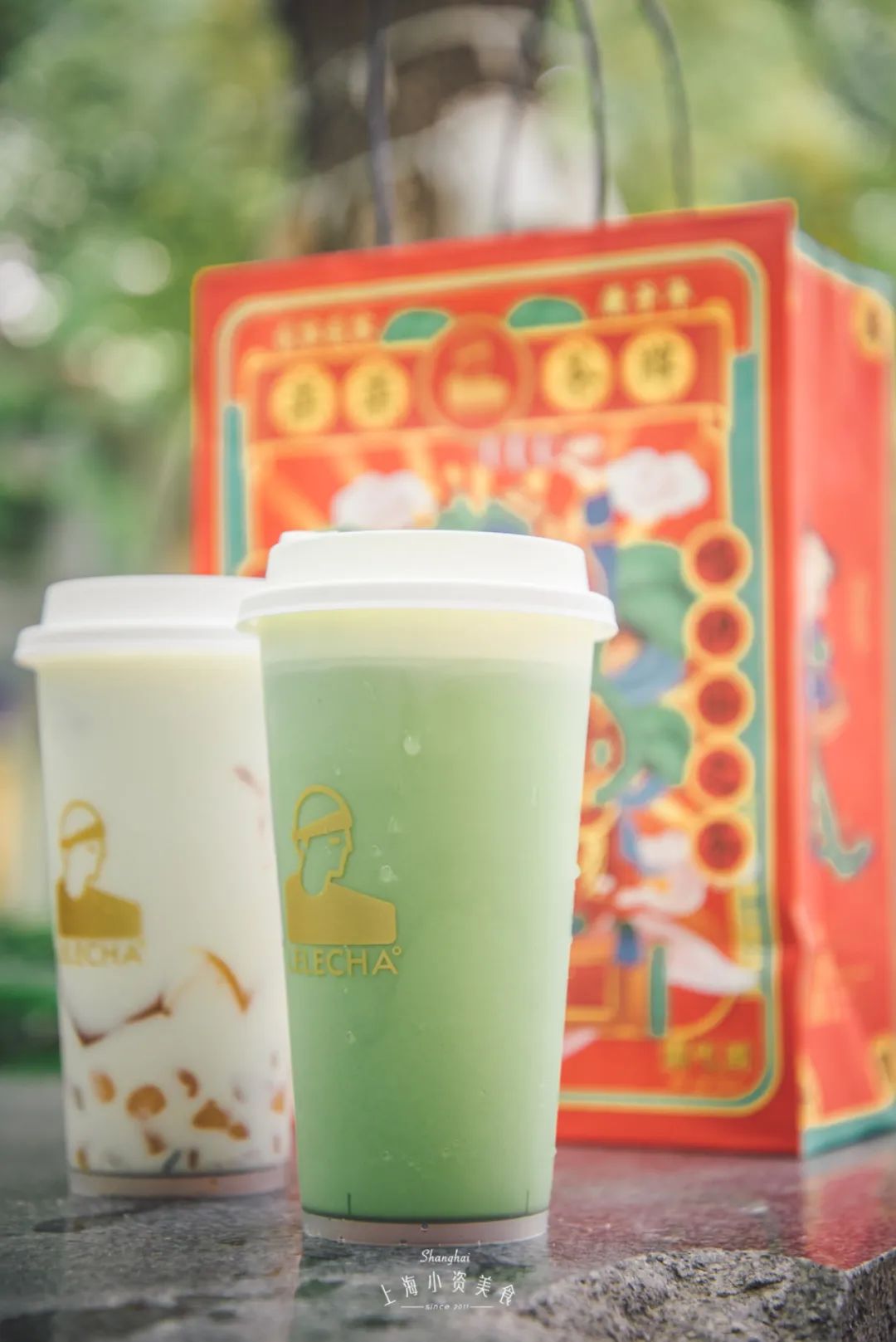 网红饮料喝起来,中药奶茶网红饮品