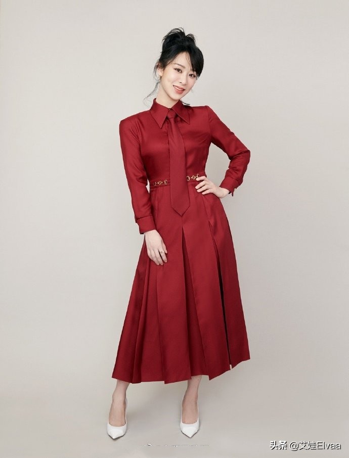 杨紫最新机场秀时髦,杨紫机场穿搭秀