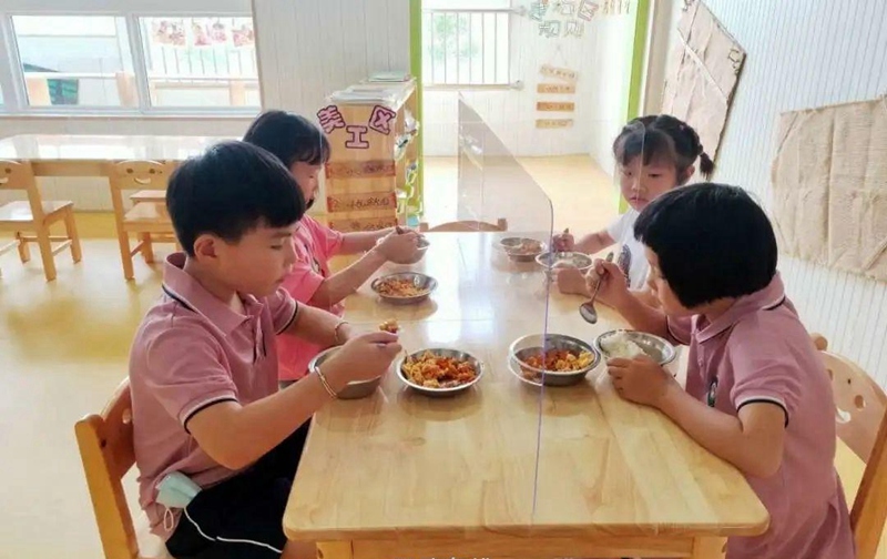 未满半岁喝三段奶粉会怎么样,孩子喝三段奶粉挺好的有必要换吗