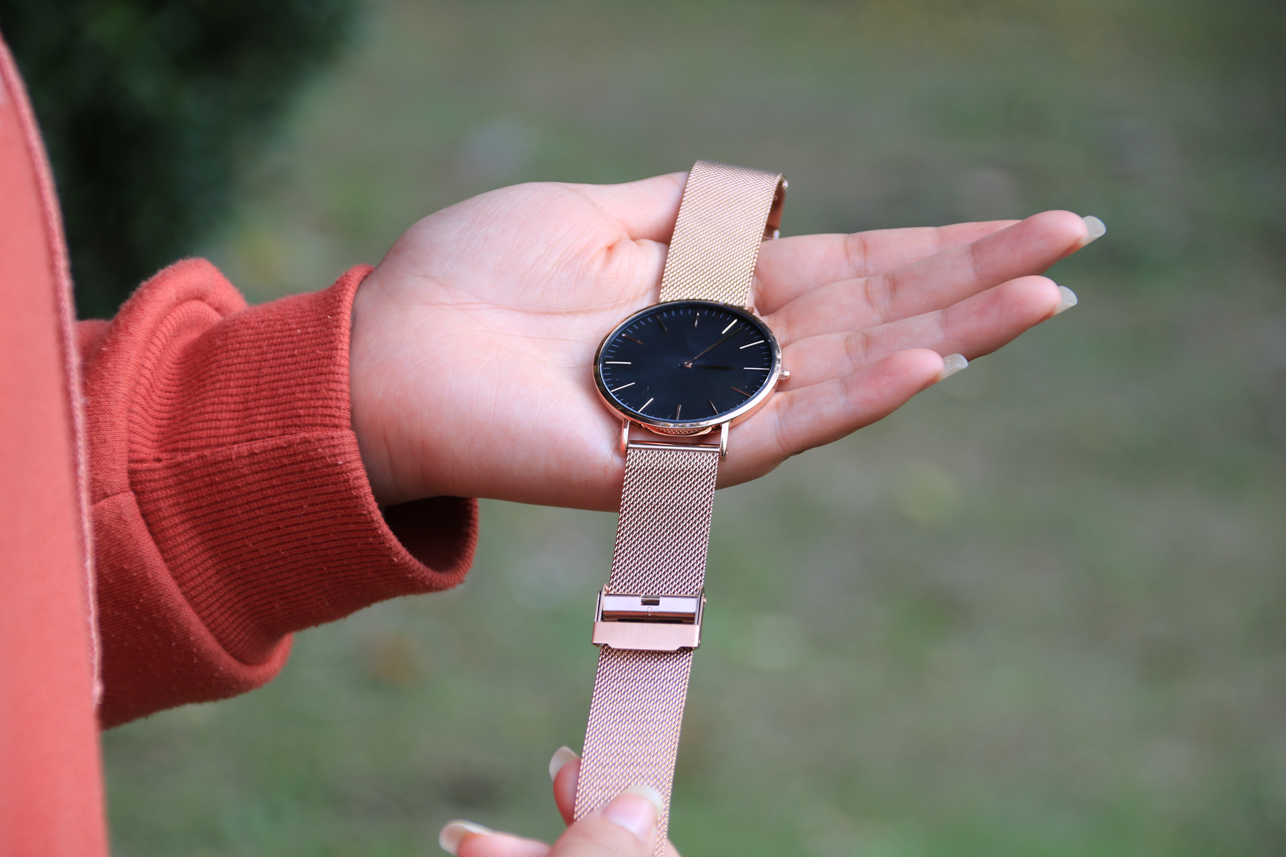 鐧惧厓灏忕背鎵嬭〃,灏忕背鎵嬭〃鐧惧厓