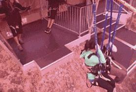 搞笑gif你们这些城里人太会玩了,搞笑gif逗比的世界你永远理解不了