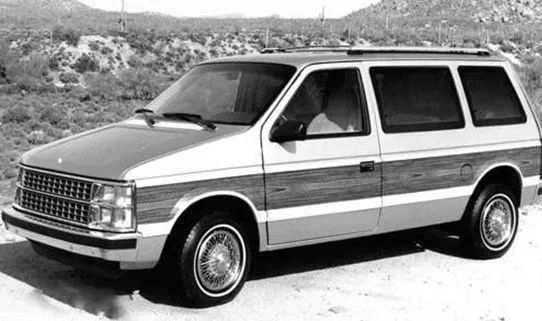 16万的豪华MPV动力充足面子管够，颠覆了我对美系车的看法