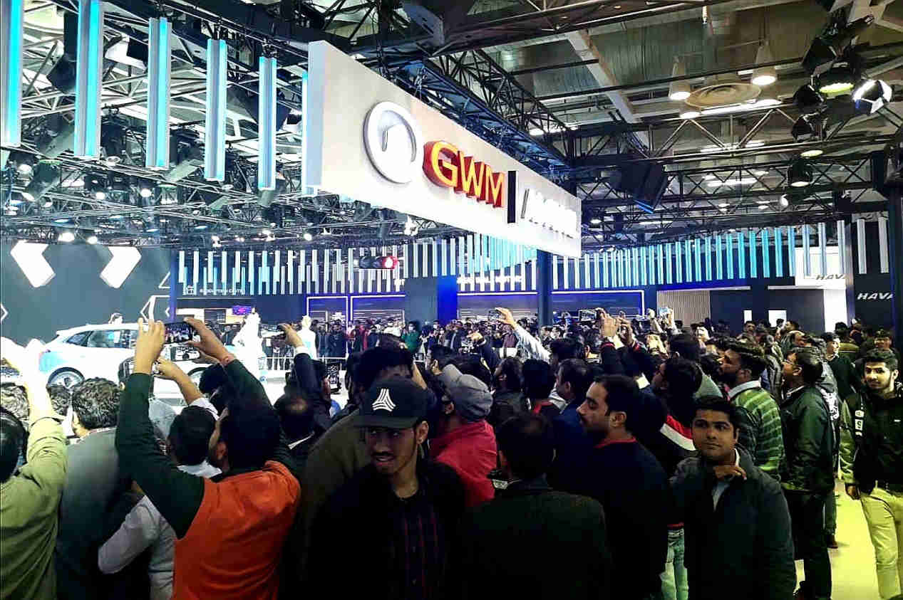 数据惨淡车市将如何在疫情下自救,疫情下中国车市成争夺重点