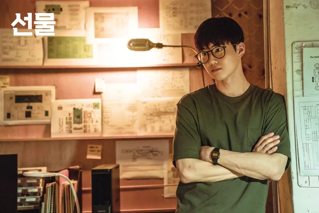 exobeenthrough现场金俊勉,exocallmebaby舞台边伯贤金俊勉