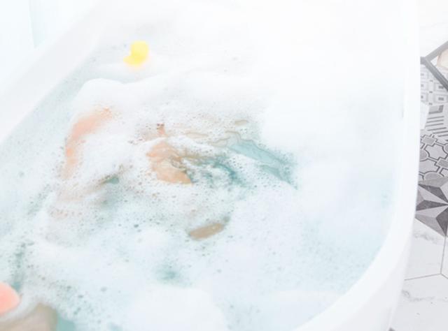 太阳能热水器新选择，鲸灵海泉太阳能热水器，用料十足，长效保温