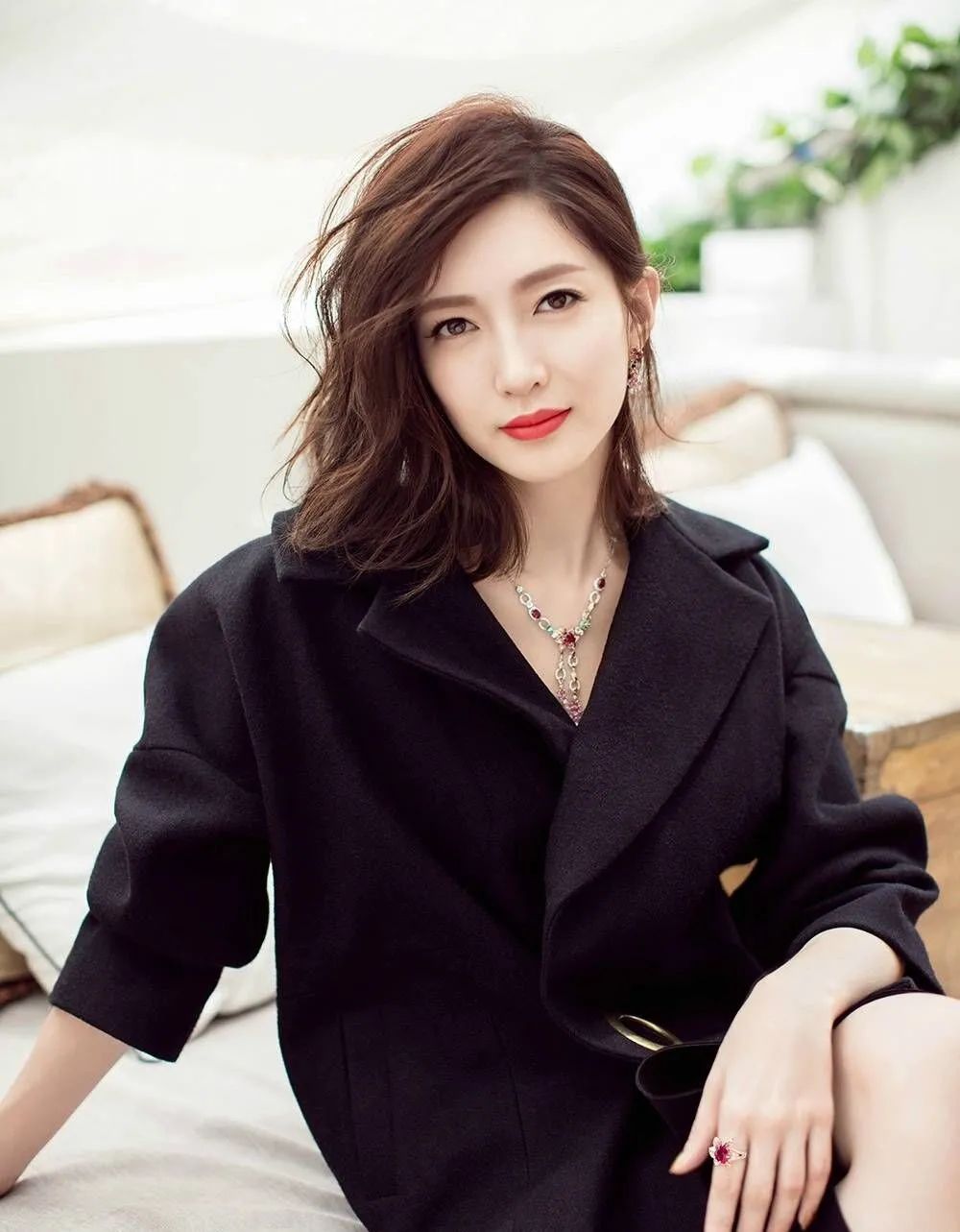 与辱华品牌第一个解约的男艺人,第1个和辱华品牌解约的艺人