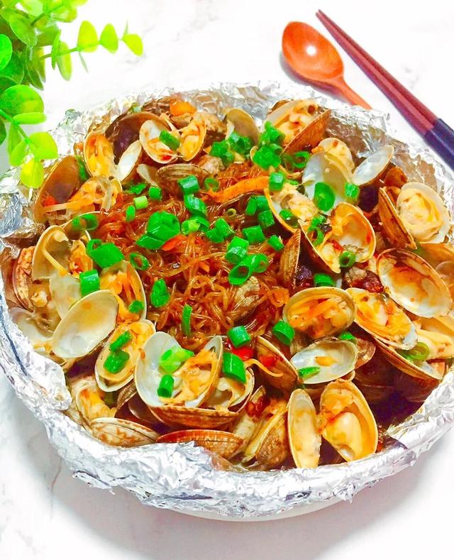 锡纸花甲粉怎么做才好吃,锡纸花甲粉和煲仔花甲粉一样吗