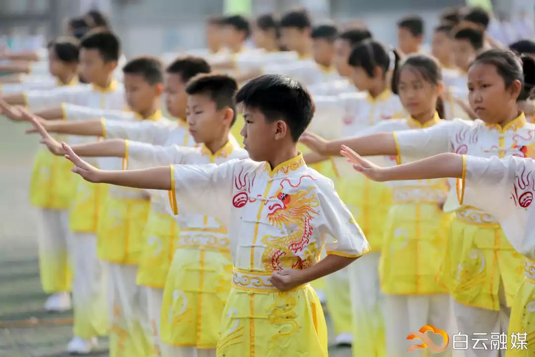 赛场展英姿绽风采,小学生田径赛场展英姿
