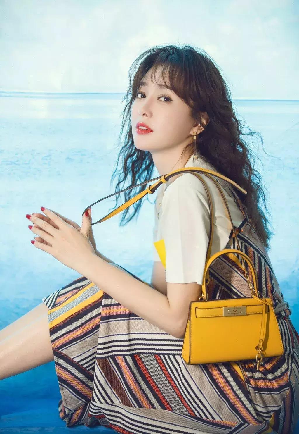 品牌女包包推荐网红款2022年新款,最近两年流行的包包品牌