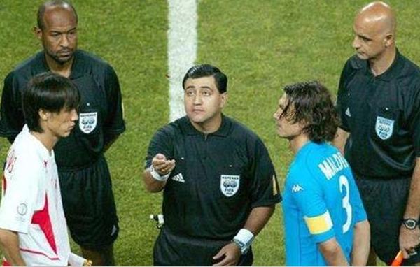 02年世界杯韩国黑哨裁判结局,02年世界杯韩国黑哨裁判下场