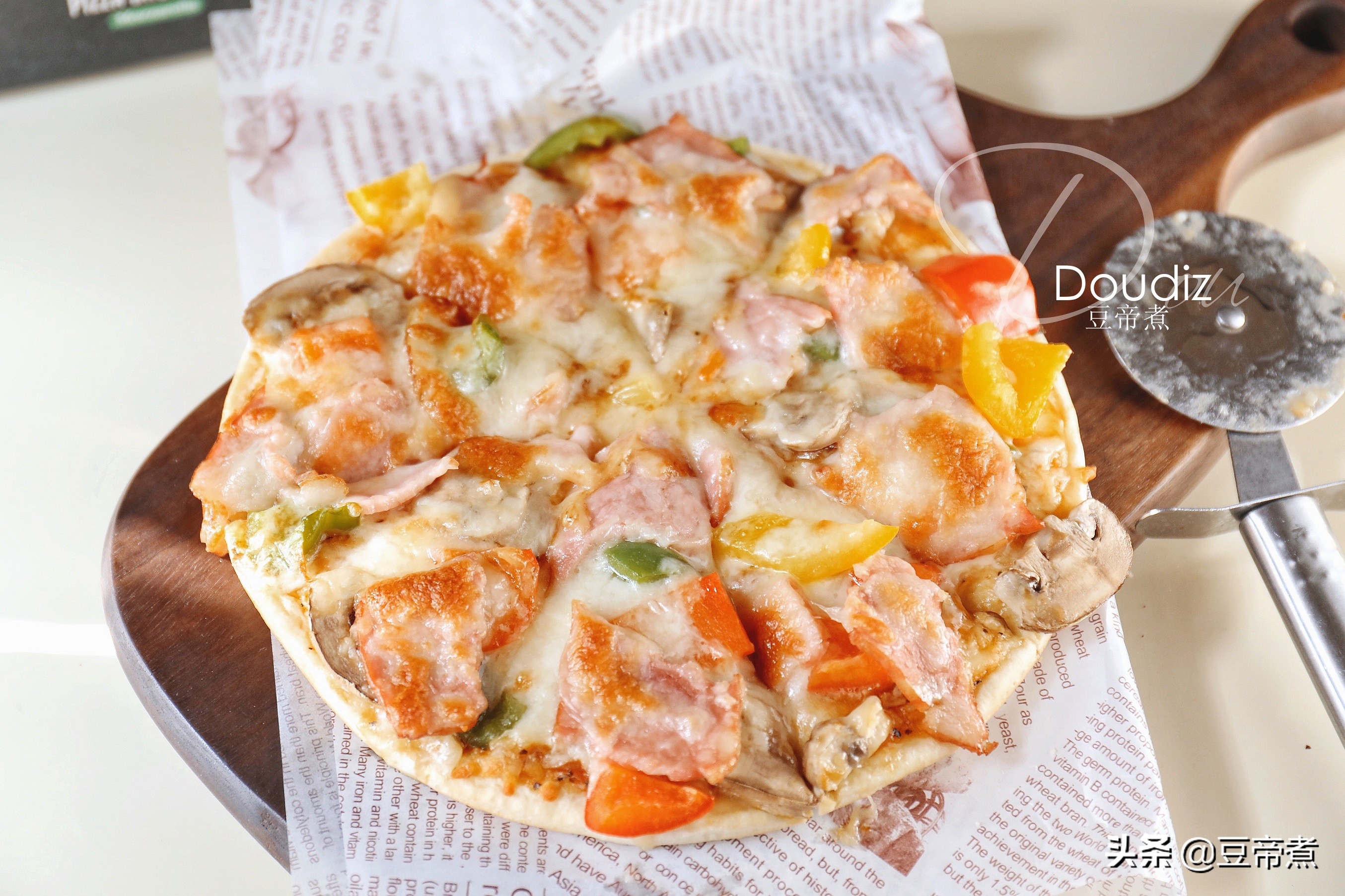 为什么自己烤的披萨胚不脆,为什么现实中的披萨不会拉丝