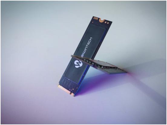 外星人老矣,NUC8接棒,佰微M.2固态悟空系列使用体验