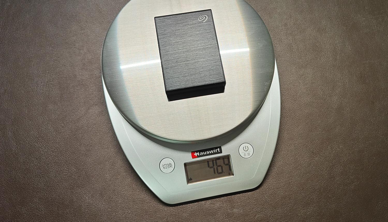 速度1030MB/s，却只有名片大小？希捷铭系列移动固态硬盘