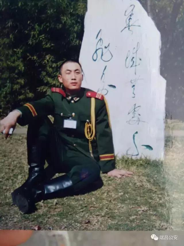 八一特辑退伍不褪色警营守初心,八一特辑兵在警营