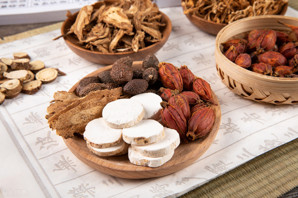 气血亏，发根失养！一张方子，滋阴+化瘀，送给枯发脱发的你