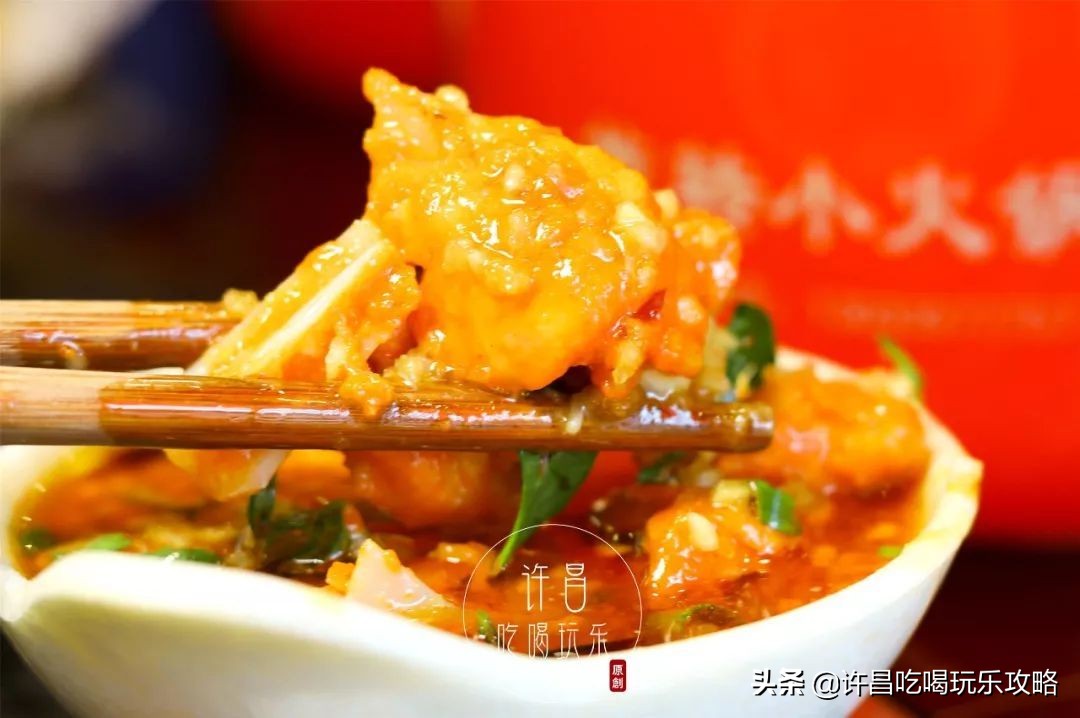 自助旋转小火锅想吃就来这家,打卡旋转小火锅