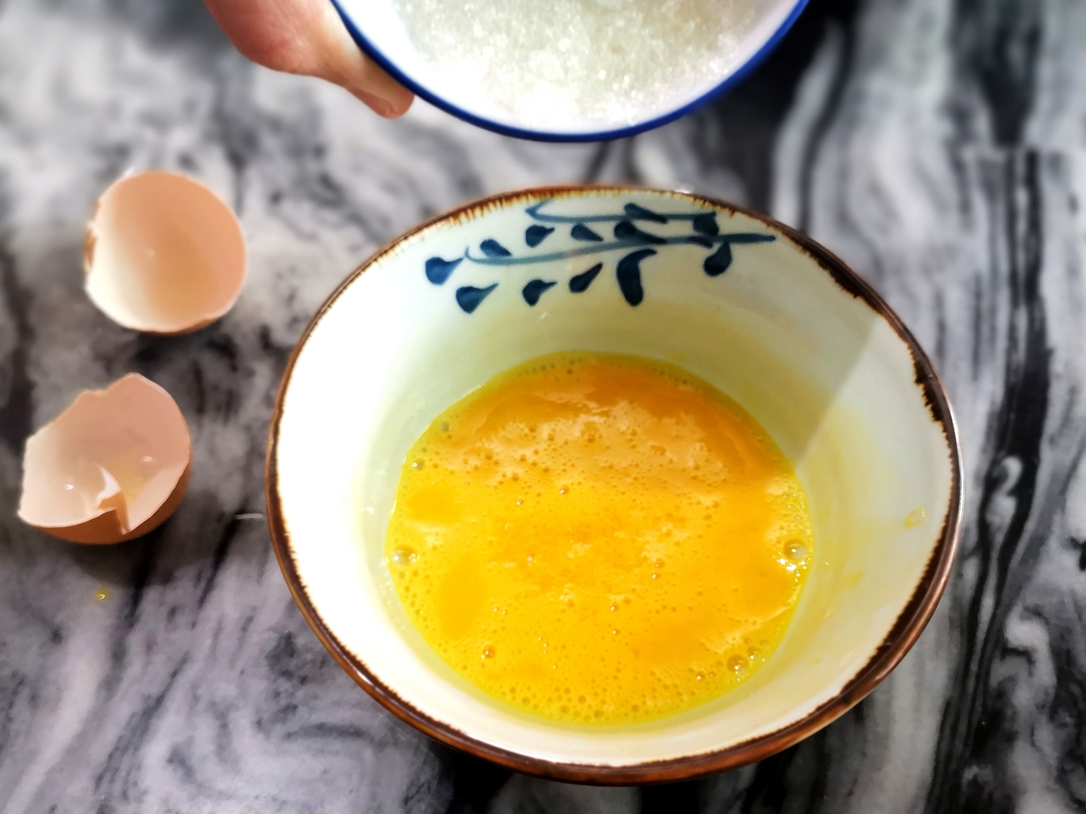 糯米粉牛奶鸡蛋做的小甜点,学生党简单小甜品只要牛奶和鸡蛋