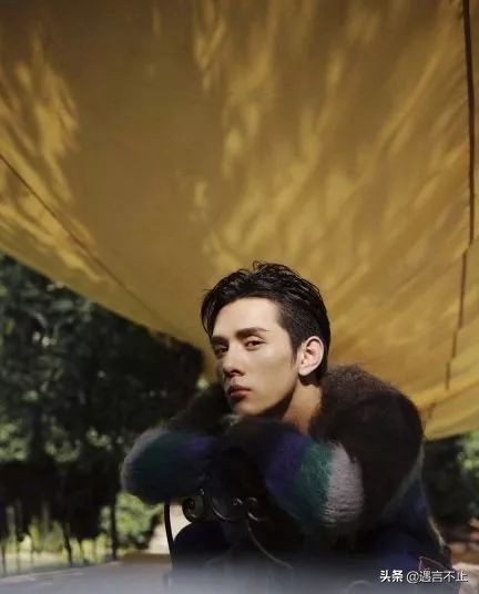 从于正到李佳琦，三心二意的明星干不过一心一意的网红