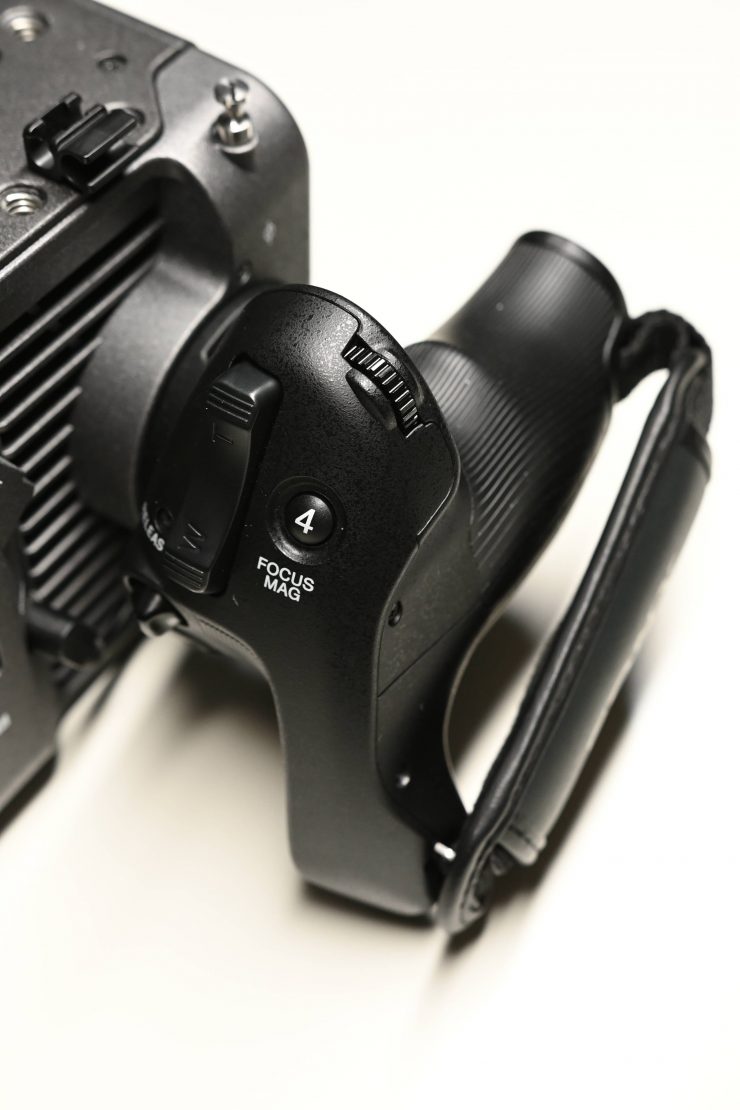 索尼fx30与佳能r6对比,直播相机索尼fx3和佳能c70哪个好