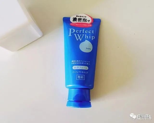 网红十大骗人的护肤品,爆款护肤品毁皮烂脸