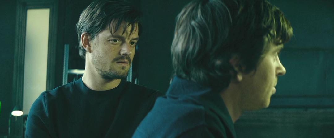 电影惊涛迷局电影解析,惊涛械劫电影免费观看