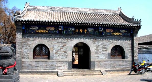 四样素食一盒饭，康熙赐银三十万