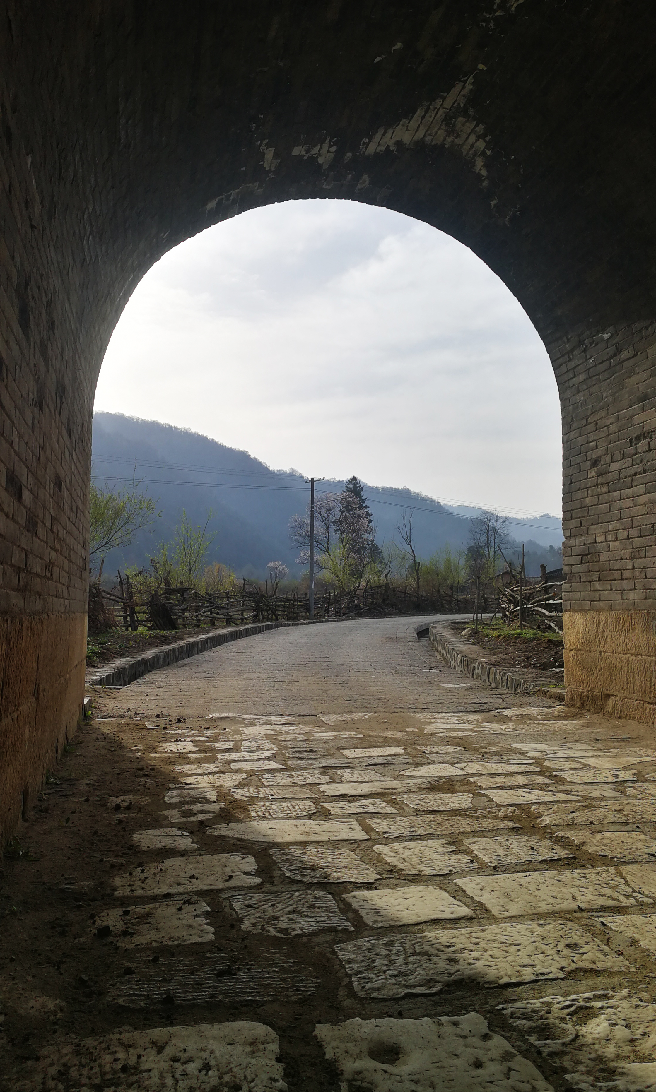 西安周至踏青赏花的路线攻略,周至老县城旅游攻略