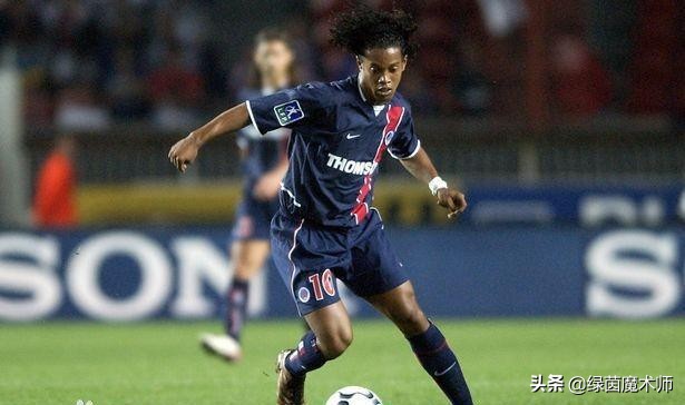 足球精灵罗纳尔迪尼奥精彩视频,追忆巨星2免费观看