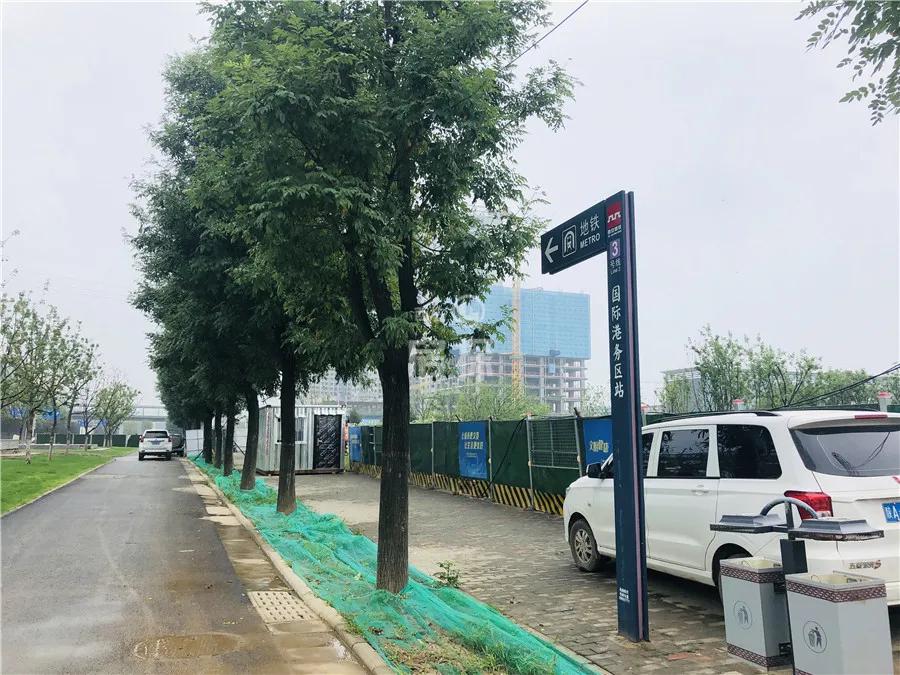 探盘放底价,放风价9800元新楼盘