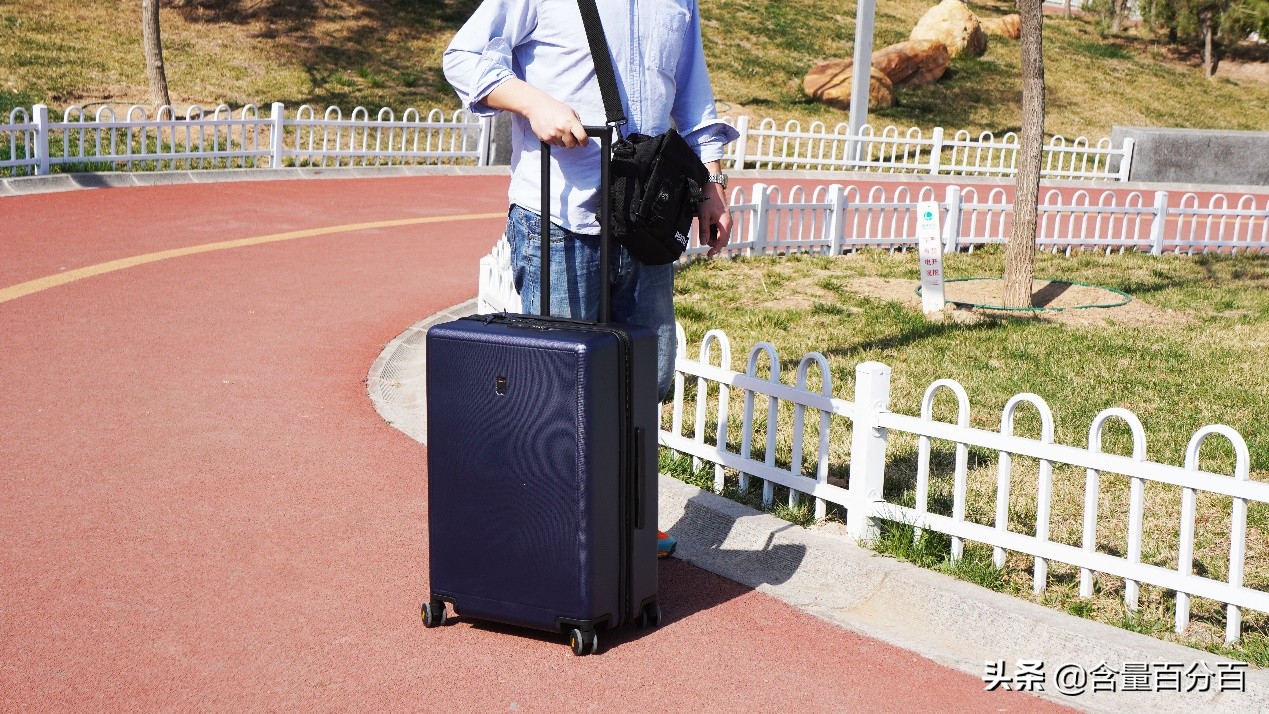 地平线8号行李箱耐用吗,地平线8号行李箱真实测评经典款