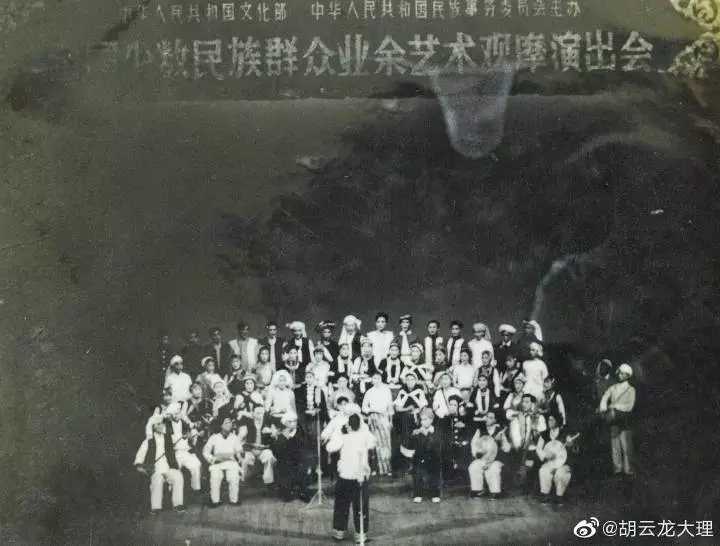 半个世纪前喜从天降上京汇演一念之差错过职业演艺生涯访何芳秀