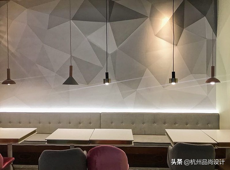 餐厅灯光怎么布置才好看,灯光氛围营造高级感与舒适感