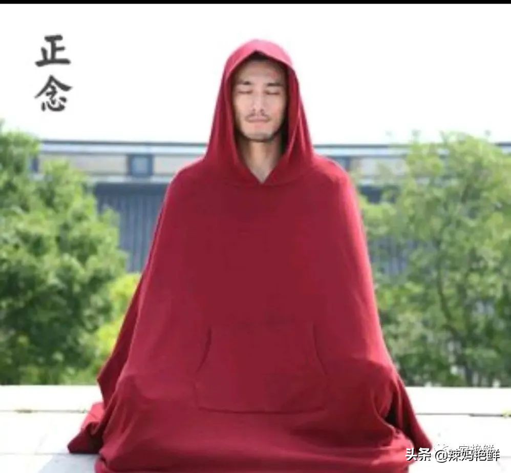 看起来驼背的几种情况,驼背后背中间驼怎么矫正