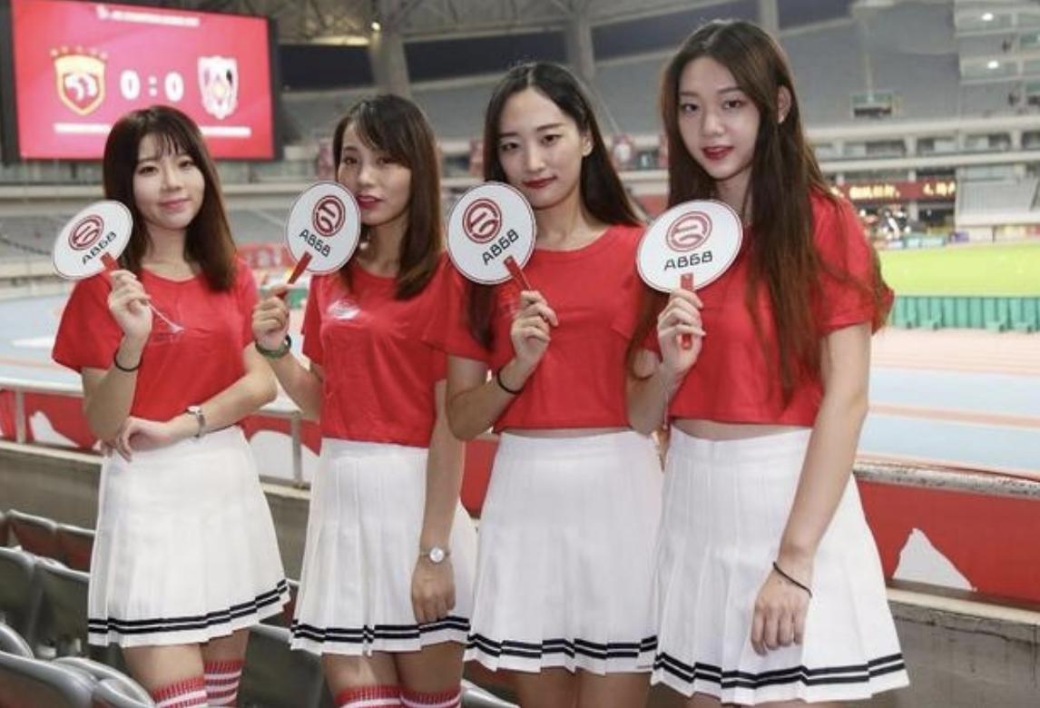 国足对越南现场直播,12强赛国足将战越南的最后一球