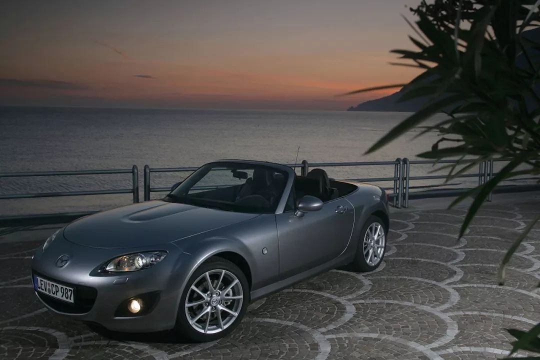 性价比高的敞篷小跑,价格便宜的小跑敞篷