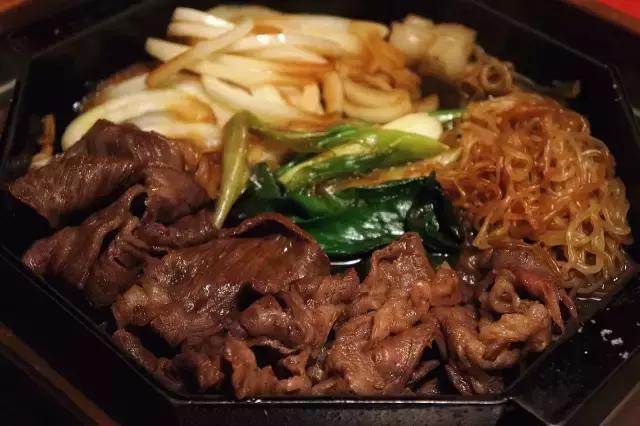 蘸生鱼片用芥末调的蘸料,吃生鱼片为什么拌芥末吃不腻