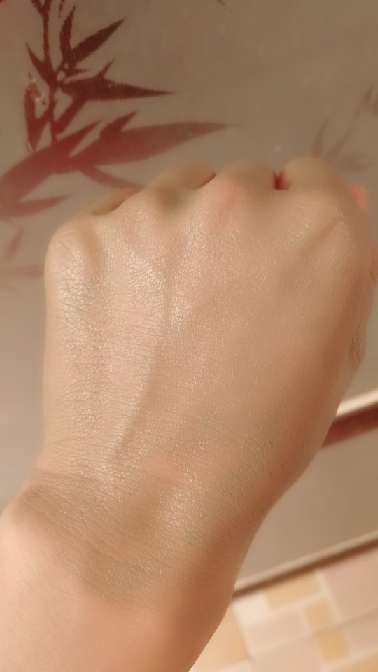 一叶子滋养绿泥膜怎么样,一叶子水漾滢润保湿面膜好用吗