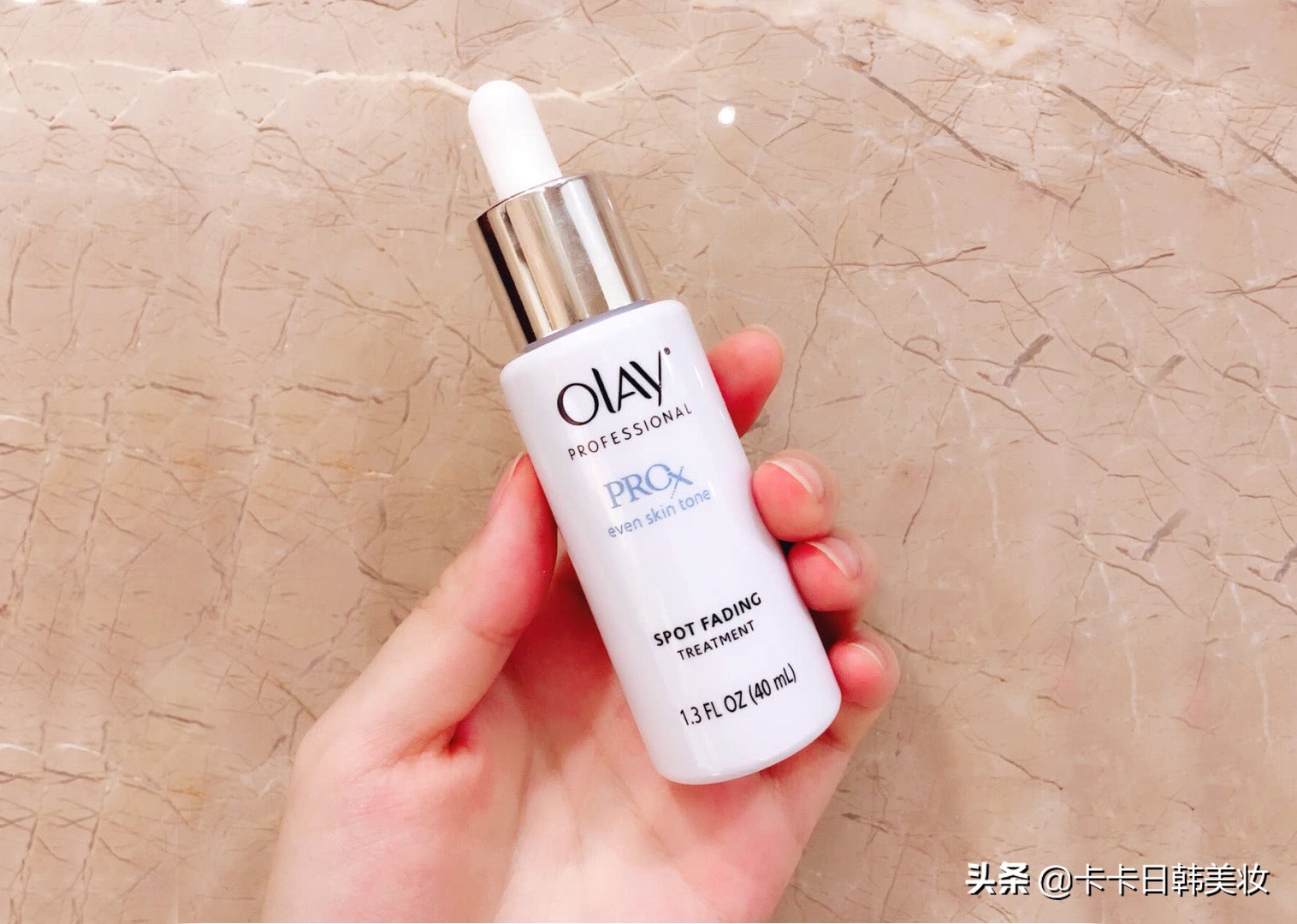 怎么选择烟酰胺美白精华,美白精华和抗老精华怎么选择