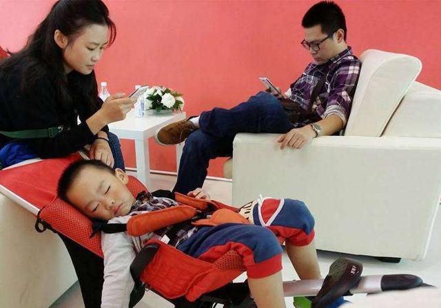 小孩玩积木可以锻炼耐心吗,玩积木是怎么让宝宝变聪明的