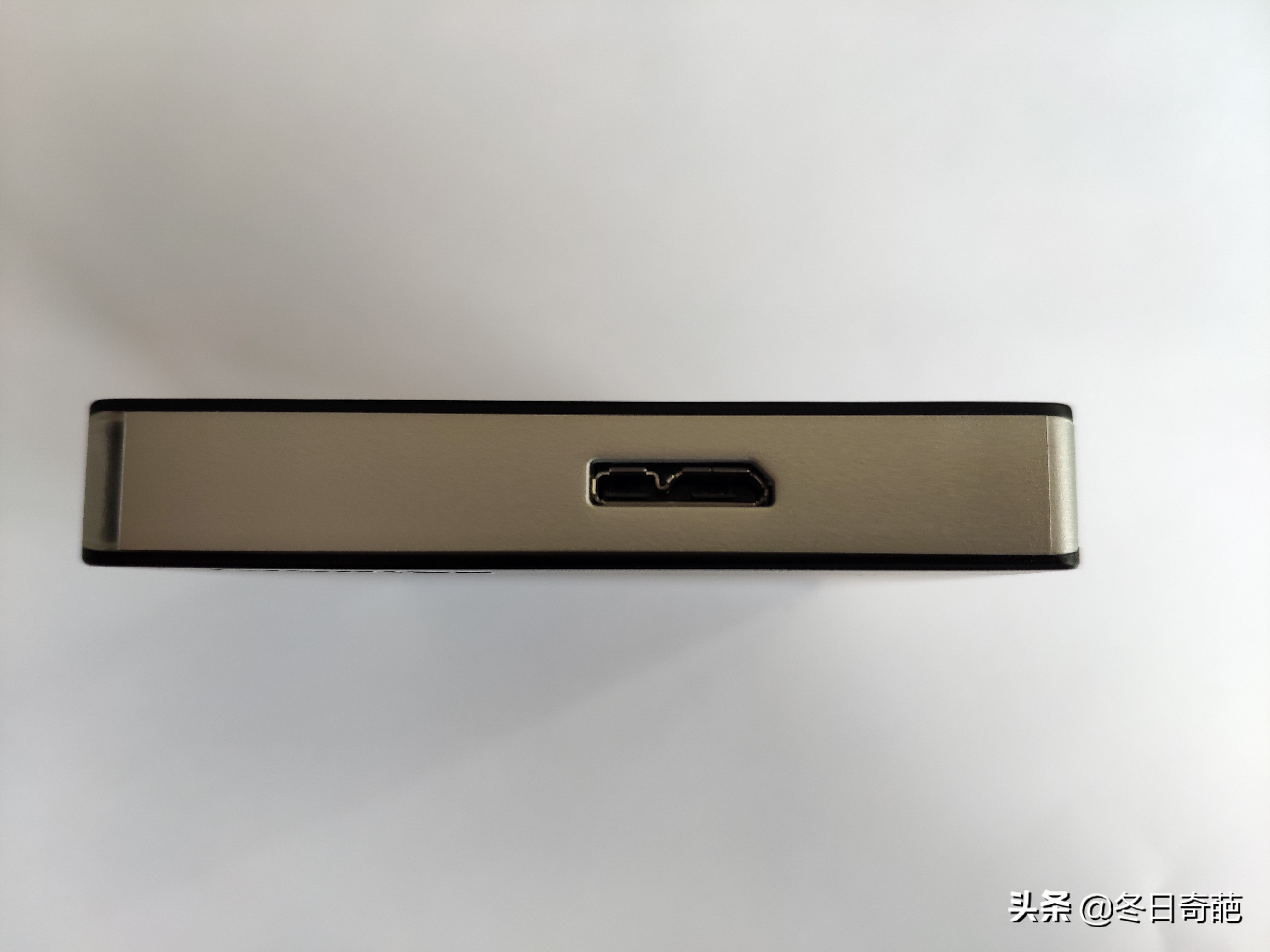 东芝移动硬盘slim真假区别,东芝移动硬盘slim4