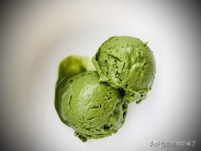 怎么做简单又轻松的酸奶冰淇淋,在家怎么做酸奶冰淇淋