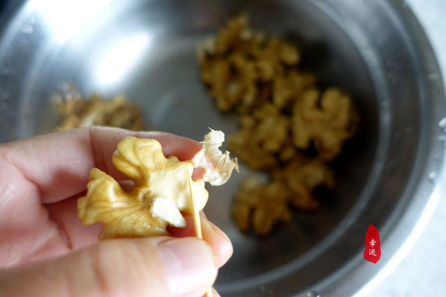 穿心莲木耳核桃拌凉菜,核桃穿心莲